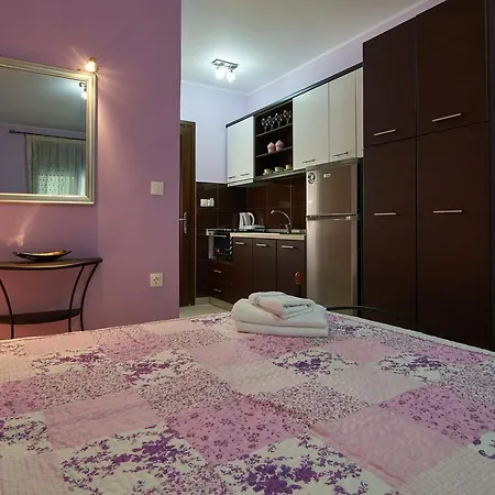 Afroditis House *