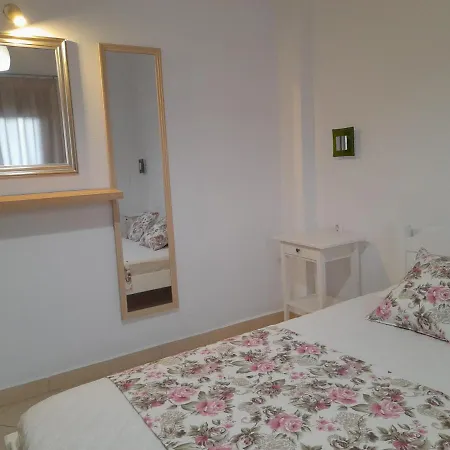 Afroditis House * 奥马斯帕纳吉亚斯