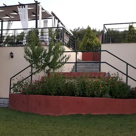 Afroditis House Apartman *